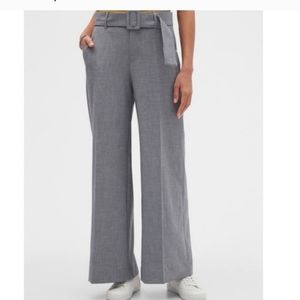 BANANA REPUBLIC FLARE BELTED GRAY PANTS SIZE 4
